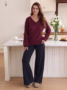 EMERY ROSE Elegant Burgundy Raglan Sleeve Solid Color V-Neck Long Sleeve Knit Pullover Sweater, Suitable For Commuting In Autumn/Winter - Burgundy - View 4