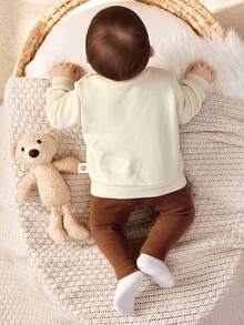 Cozy Pixies Newborn Baby Girl Cartoon Bear Pattern Knit Soft Crew Neck Long Sleeve Pullover Top And Elastic Waist Pants 2-Piece Set - Apricot - View 2