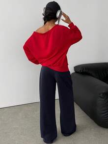 SHEIN 2 Stücke/Set Teenager Mädchen Rot Kontrast Farbe Off-Shoulder Loose Sweatshirt Top mit Nummer Muster & Relaxed Fit Jogginghose, Lässig Campus Streetwear Loungewear