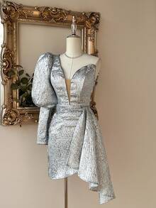 SHEIN Belle 优雅银色金属提花不对称灯笼袖深 V 领修身美人鱼连衣裙，适合约会、单身派对、婚礼、正式活动、婚礼宾客鸡尾酒会礼服 - 銀色 - 查看 7