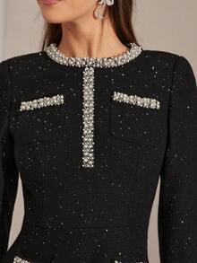 Enchnt Váy ngắn vải tweed đính sequin đen lãng mạn với điểm nhấn ngọc trai tinh tế, hoàn hảo cho mùa thu đông. Thiết kế tay dài theo phong cách công chúa, toát lên vẻ thanh lịch và phong cách. Thích hợp cho các buổi tiệc tùng, hẹn hò, ngày lễ, lễ tốt nghiệp, sự kiện công sở, dã ngoại, Halloween, Giáng sinh và các dịp khác. Cũng phù hợp với trang phục nữ mùa thu, trang phục mùa thu, bộ vest mùa thu, lễ hội hóa trang và trang phục năm mới. - màu đen - Xem 2