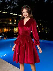 Teen Girl Glossy French Elegant V-Neck Waist Cinched Dress, Suitable For Dates, Outings, And Parties, Spring/Autumn