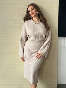 Modelyn Robe pull manches longues col rond minimaliste de couleur unie grande taille