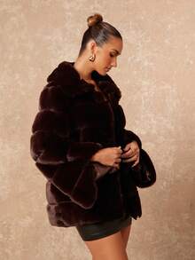 Lumalex حزام خصر كبير مزخرف بخطوط من فرو الأرنب الاصطناعي، معطف فرو اصطناعي مشدود الخصر للنساء