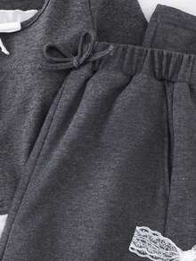 灰色蕾丝T恤和灰色蝴蝶结休闲裤 - 深灰色 - 查看 5