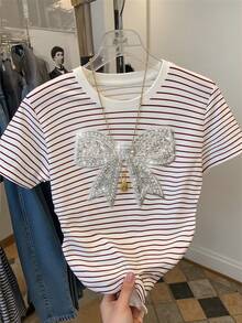 Resyla 红色条纹亮片蝴蝶结亮片刺绣腰部抽绳T恤，简约时尚，送给朋友的绝佳礼物 - 白色 - 查看 3