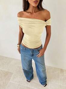 Aloruh 女式纯色褶皱露肩修身时尚T恤 - 杏色 - 查看 5