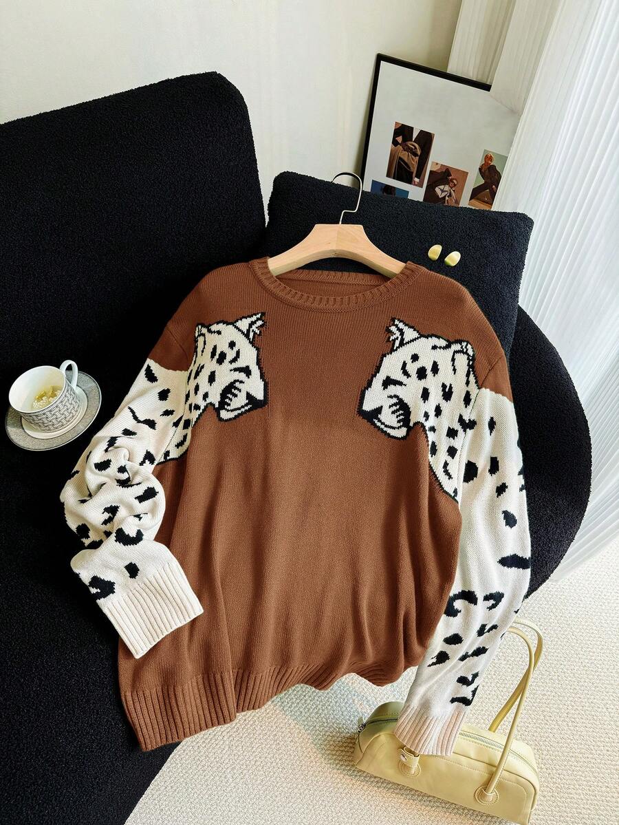 SHEIN Privé Plus Size Elegant Commuter Workplace Sophisticated High-End Afternoon Tea Slightly Sexy Date Round Neck Long Sleeve Tiger Print Leopard Print Color Block Green Casual Home Office Fitted Women Thermal Christmas Sweater Animal Print Sweater Brown Leopard Sweater Brown Sweater Leopard Top Leopard Print Sweater Cheetah Top Animal Print Clothes Cow Print Clothes Women Leopard Tops Leopard Sweater Women Cheetah Print Top/Winter