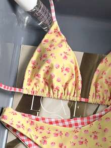 Swim Mod 新款女式夏季两件套随机花卉格子印花三角吊带比基尼上衣和下装套装，海滩度假泳装 - 彩色 - 查看 6