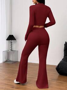 SHEIN EZwear 2 件套女式休闲纯色针织圆领长袖短款修身 T 恤和高腰喇叭裤 - 酒紅色 - 查看 2