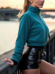 Innovista Sudadera deportiva casual con cremallera frontal de tela suave y acolchada en color verde azulado, de manga larga, para mujer. Prenda cómoda y versátil para actividades al aire libre, deportes, entrenamiento HIIT y uso diario.