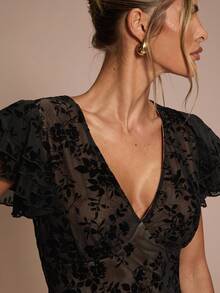 SHEIN BAE Damen Einfarbiges Kleid mit Spitzen-Patchwork V-Ausschnitt und Puffärmeln - Schwarz - Übersicht 7