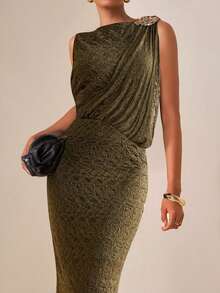 Zivah 2025 秋季新款万圣节生日派对宴会学院风学生日常休闲邮轮旅行热门优雅通勤商务休闲无袖圆领前褶肩金属装饰纽扣腰部收紧紧身开衩透明蕾丝面料内衬军绿色超长连衣裙女 - 軍綠色 - 查看 8