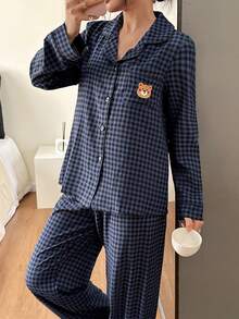 SHEIN 格子印花熊头刺绣口袋前扣长袖上衣和裤子睡衣套装，女士泰迪熊睡衣套装，秋季睡衣，女士藏蓝色睡衣套装，冬季服装 - 彩色 - 查看 7