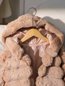 SHEIN Elladie kids 1 件女童柔软人造毛皮夹克，优雅长袖短款修身连帽外套，适合秋冬季 - 卡其色 - 查看 7