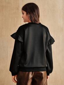 SHEIN Girls' Beaded Sweatshirt With Ruffle Trim Design, Versatile For Indoor And Outdoor Wear, Suitable For Autumn/Winter - Black - View 2