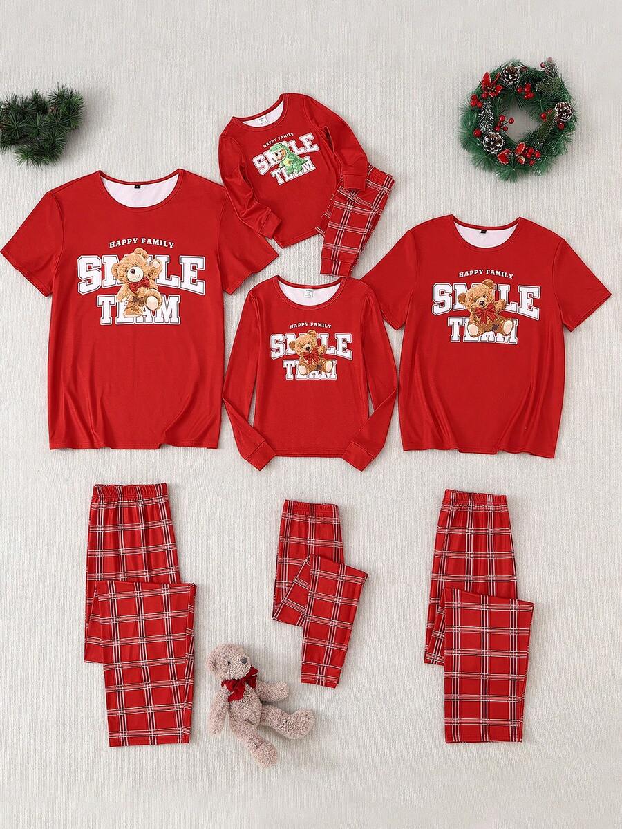 Mädchen Bär Buchstaben Muster rotes Langarm-Top kombiniert mit roter klassischer Karomuster Hose, passender Pyjama-Set