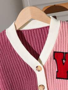 Mädchen-Strickjacke mit Farbblock-Streifen, kurz und minimalistisch, süß und cool, bunter Button-Down-Pullover, Strickjacke mit Streifenärmeln, kurze Strickjacke für Teenager, süße College-Strickjacke