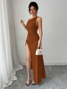 Selianne 夏季新款性感黑色不对称肩部褶皱露背镂空高开衩优雅长裙，适合度假、约会、派对 - 摩卡棕 - 查看 6