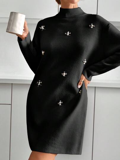 SHEIN Abito lavorato a maglia con collo semi alto e dettagli in perle per donna
