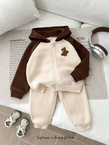 Cozy Pixies 两件套男婴卡通熊图案撞色插肩袖外套和松紧腰加厚保暖裤套装，适合冬季穿着 - 彩色 - 查看 5