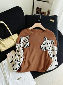 SHEIN Privé Plus Size Elegant Commuter Workplace Sophisticated High-End Afternoon Tea Slightly Sexy Date Round Neck Long Sleeve Tiger Print Leopard Print Color Block Green Casual Home Office Fitted Women Thermal Christmas Sweater Animal Print Sweater Brown Leopard Sweater Brown Sweater Leopard Top Leopard Print Sweater Cheetah Top Animal Print Clothes Cow Print Clothes Women Leopard Tops Leopard Sweater Women Cheetah Print Top/Winter