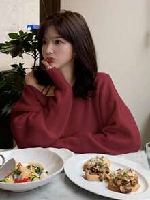 DAZY 秋冬百搭圆领挂脖系带设计宽松女士长袖毛衣 - 酒紅色 - 查看 3