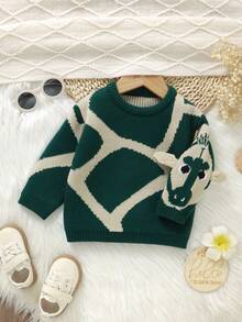 SHEIN Playful Pals 男婴可爱长颈鹿提花针织毛衣，配有可爱的3D耳朵，圆领长袖上衣，休闲复古风，保暖舒适，呵护宝宝成长的每一个时刻。休闲小熊图案圆领毛衣，秋冬季款。 - 墨綠色 - 查看 5