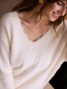 MOTF PREMIUM 女士蕾丝拼布圆领针织毛衣，秋冬 - 駝色 - 查看 2