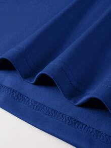 Manfinity Homme Camisa polo de manga corta con botones y media cartera casual para hombres, color azul. Camisa polo azul para hombres, camisa de golf azul real. Apta para uso diario, tiempo libre, viajes de fin de semana, actividades al aire libre, expediciones de viaje, entornos de trabajo relajados o ocasiones semi-formales. Regalo para novio/esposo, regalo de aniversario, Navidad