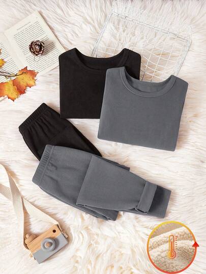 SHEIN Genkimix Kids 2 قطعة طقم شاب: ملابس علوية كم طويل حرارية سوداء ورمادية وبنطال، طقم ملابس داخلية دافئة