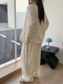 Dazy Plus 两件套加大码时尚蝴蝶结印花宽松休闲睡衣套装，适合室内外穿着，春秋季、秋冬季服装 - 白色 - 查看 2