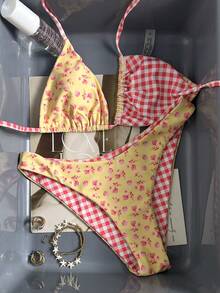 Swim Mod 新款女式夏季两件套随机花卉格子印花三角吊带比基尼上衣和下装套装，海滩度假泳装 - 彩色 - 查看 2