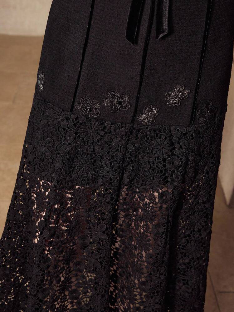 VESTIDO DE CUELLO REDONDO SIN MANGAS DE TWEED CON ENCAJE DE CONTRASTE