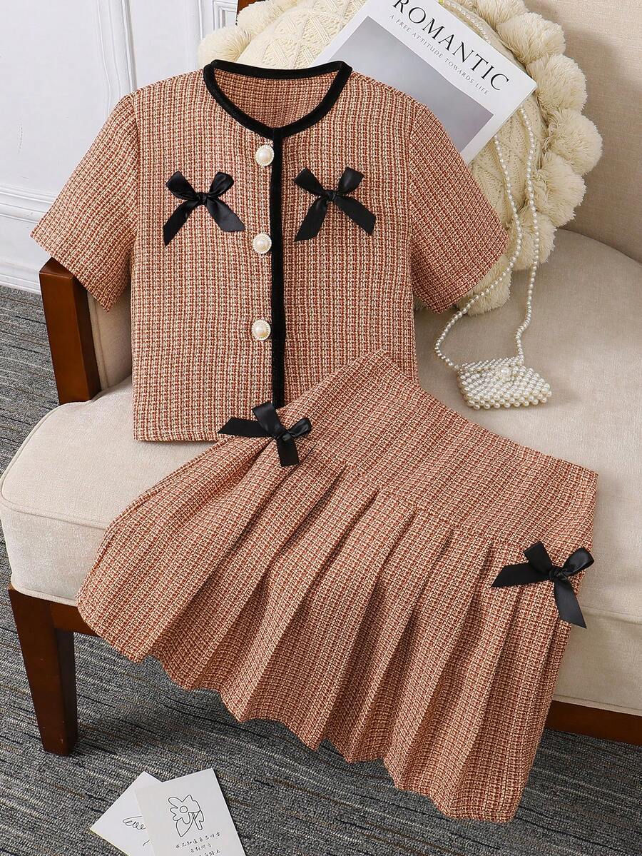 SHEIN 2件套青少年女孩休闲通勤短袖上衣和百褶迷你裙套装 - 紅木色 - 查看 1