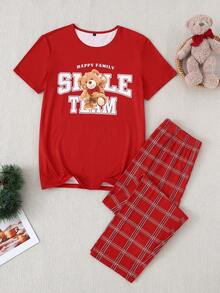 Conjunto de ropa de estar en casa informal para hombres con parte superior de manga corta con estampado de oso y letras, combinada con pantalones clásicos a cuadros rojos - Rojo - Ver 6