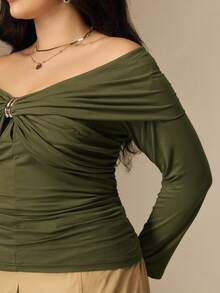 SHEIN Clasi Plus Size Women's Knit Regular Autumn/Winter Off Shoulder Simple Casual Metal Decor Button Long Sleeve Green T-Shirt - Green - View 4