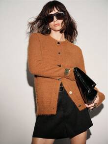 Lumivelle 女士优雅时尚简约百搭通勤修身圆领开衫毛衣，不对称纽扣设计，秋冬 - 鏽棕色 - 查看 7