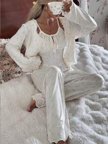 CottageSlumber 3 Peças Conjunto de Camisola, Calça e Roupão Romântico com Renda Floral e Laço, Roupas de Inverno e Outono para Mulheres - Damasco - Visão 5