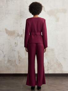 SHEIN Luminelle 秋冬无领西装套装，垫肩西装外套，配不对称纽扣金属腰带；喇叭裤，配松紧腰带 - 紅色 - 查看 2