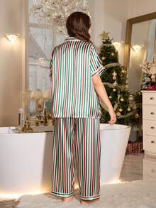 LuxeNights Plusstorlek kvinnor randig kofta pyjamasset med slag, till jul - Multifärgad - Visa 2