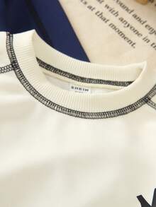 SHEIN Genkimix Kids قميص ثقيل بنفرة طويل الأكمام كاجوال للأولاد، قطعتان، قابل للتنسيق مع العائلة، من البوليستر، قابل للغسل في الغسالة، مناسب للسفر والعودة للمدرسة والأنشطة الخارجية، طقم عملي من قطعتين