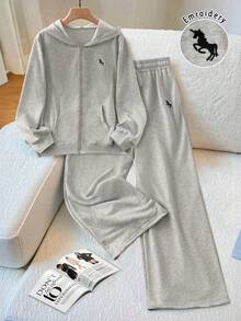 GlowEve CURVE 大码女式休闲纯色刺绣连帽口袋拉链宽松运动衫和刺绣高腰抽绳宽松直筒运动裤套装，适合日常、运动和休闲穿着，秋季 - 灰色 - 查看 1