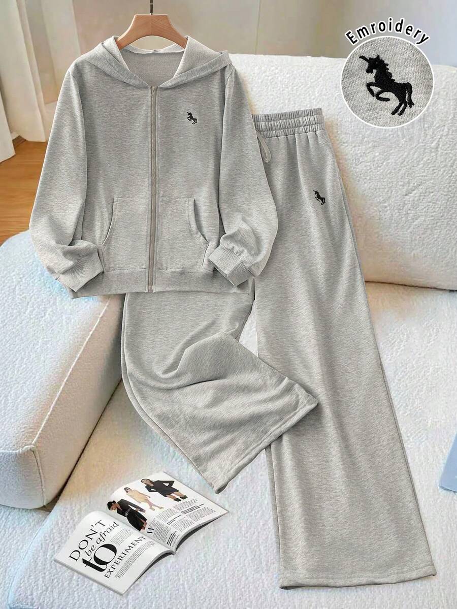 GlowEve CURVE 大码女式休闲纯色刺绣连帽口袋拉链宽松运动衫和刺绣高腰抽绳宽松直筒运动裤套装，适合日常、运动和休闲穿着，秋季 - 灰色 - 查看 1