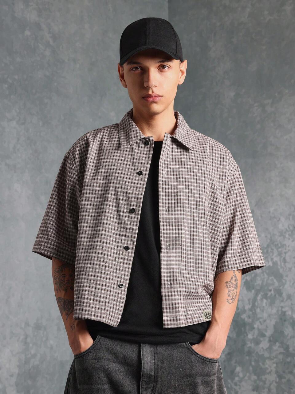 Oversized Button Down Short Sleeve Shirt Classic Plaid Pattern