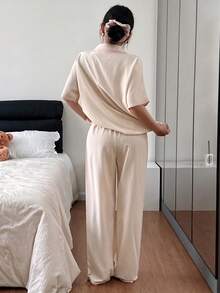 SHEIN 撞色翻领休闲宽松短袖睡衣套装 - 米色 - 查看 2