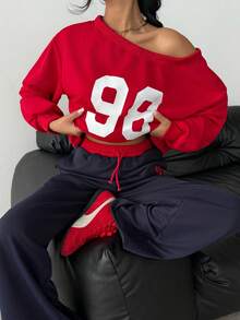 SHEIN 2 Stücke/Set Teenager Mädchen Rot Kontrast Farbe Off-Shoulder Loose Sweatshirt Top mit Nummer Muster & Relaxed Fit Jogginghose, Lässig Campus Streetwear Loungewear