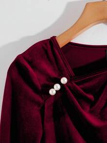 GlowEve 女士优雅纯色天鹅绒长袖T恤，秋冬 - 酒紅色 - 查看 4