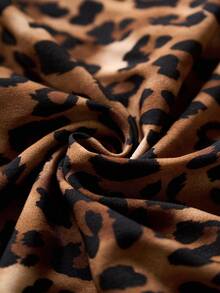 Écloséra 时尚法式复古高领保暖内衬黑色长袖上衣和豹纹A字纽扣裙，女士秋冬两件套，时尚优雅女士套装，别致感恩节服装，新年服装两件套。 - 黑色 - 查看 7