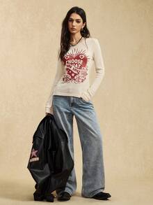 Easelle 女式标语和心形印花圆领长袖休闲T恤